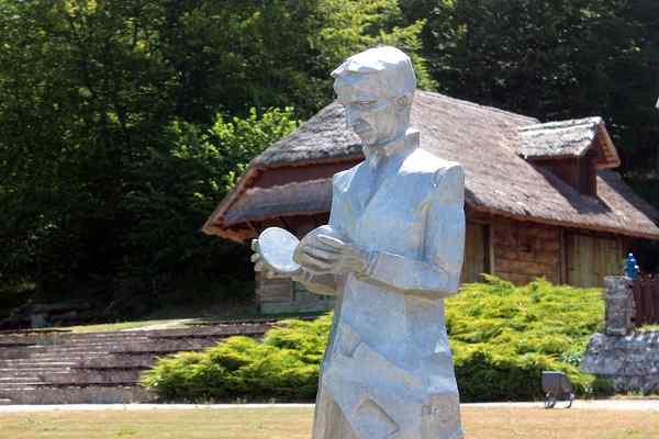 Minnesmärkecentret Nikola Tesla, Kroatien